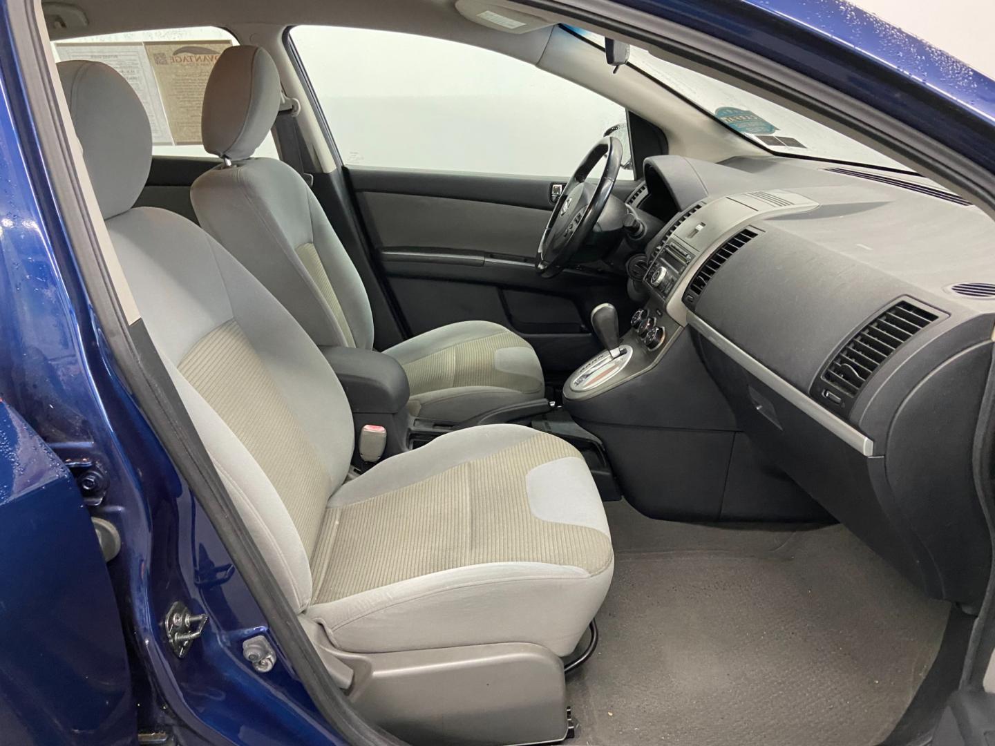 2010 BLUE Nissan Sentra (3N1AB6AP9AL) , AUTOMATIC transmission, located at 533 S West End Blvd., Quakertown, PA, 18951, (877) 257-4995, 40.343994, -75.303604 - Photo#4